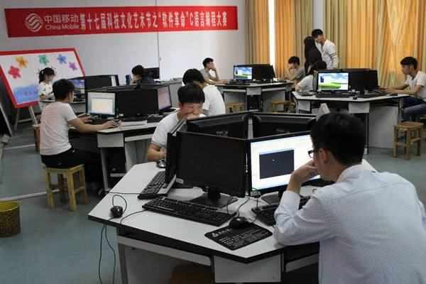 大學“單身率”最高的4個專業(yè) 男女比例失調，校園愛情去哪兒了？